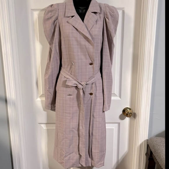 Hot & Delicious mauve pink plaid trench coat, size large, NWT. - Picture 4 of 13